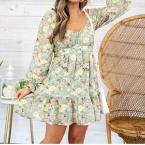 Blu Pepper Bianca Floral Sweetheart Neckline Dress